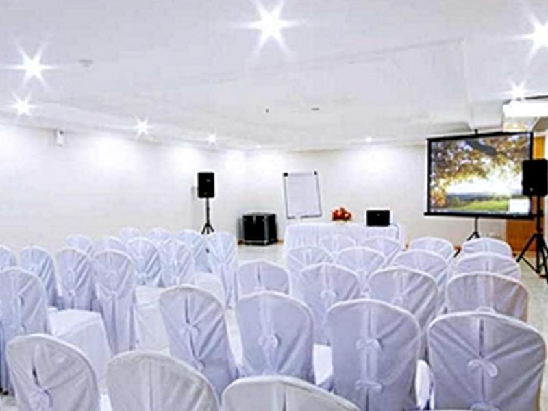 Hotel Madani Medan - Syariah Hotel Εξωτερικό φωτογραφία