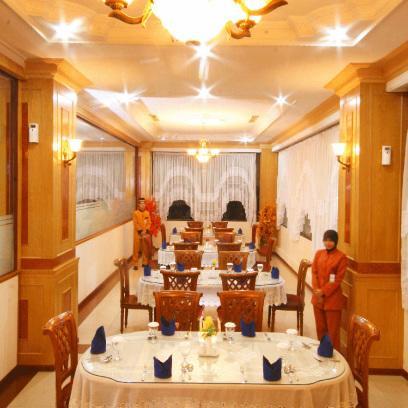 Hotel Madani Medan - Syariah Hotel Εξωτερικό φωτογραφία